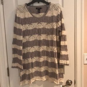 Women’s tunic sweater, size XL